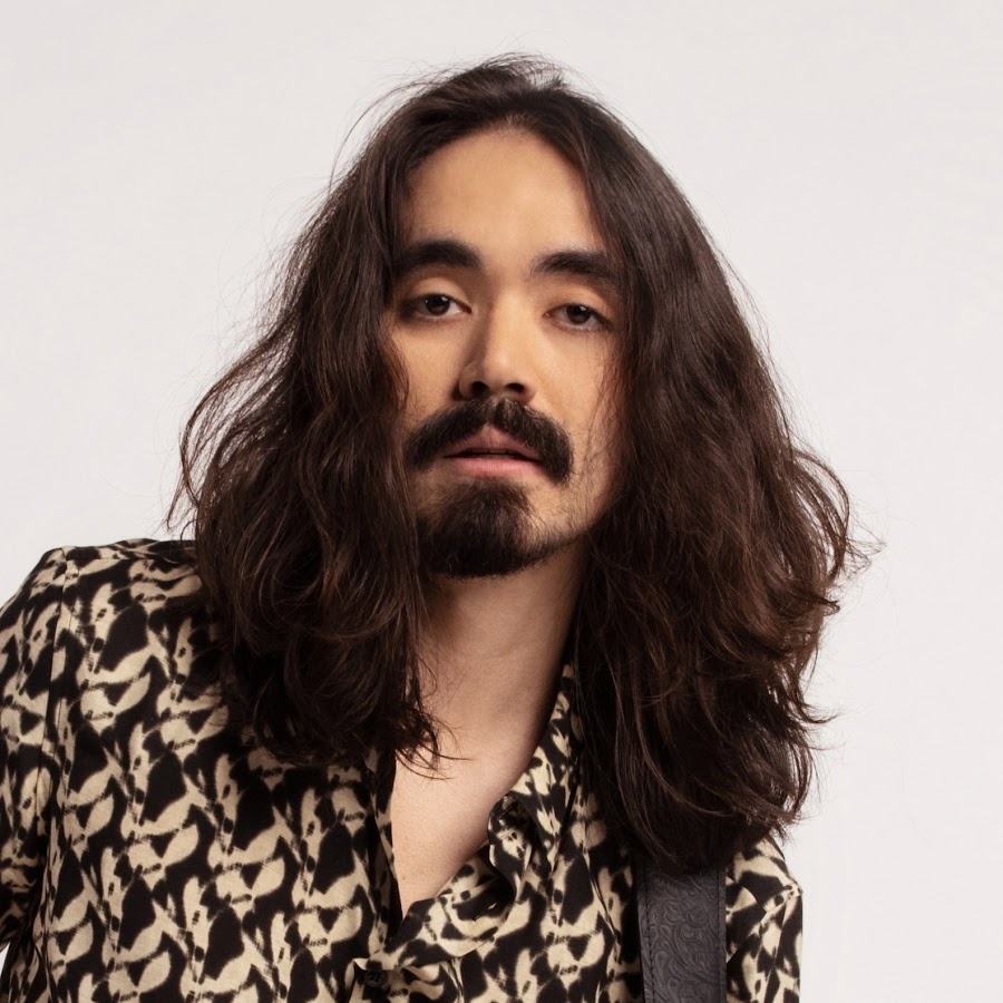 Mateus Asato: The Social Media Guitar&nbsp;Phenomenon