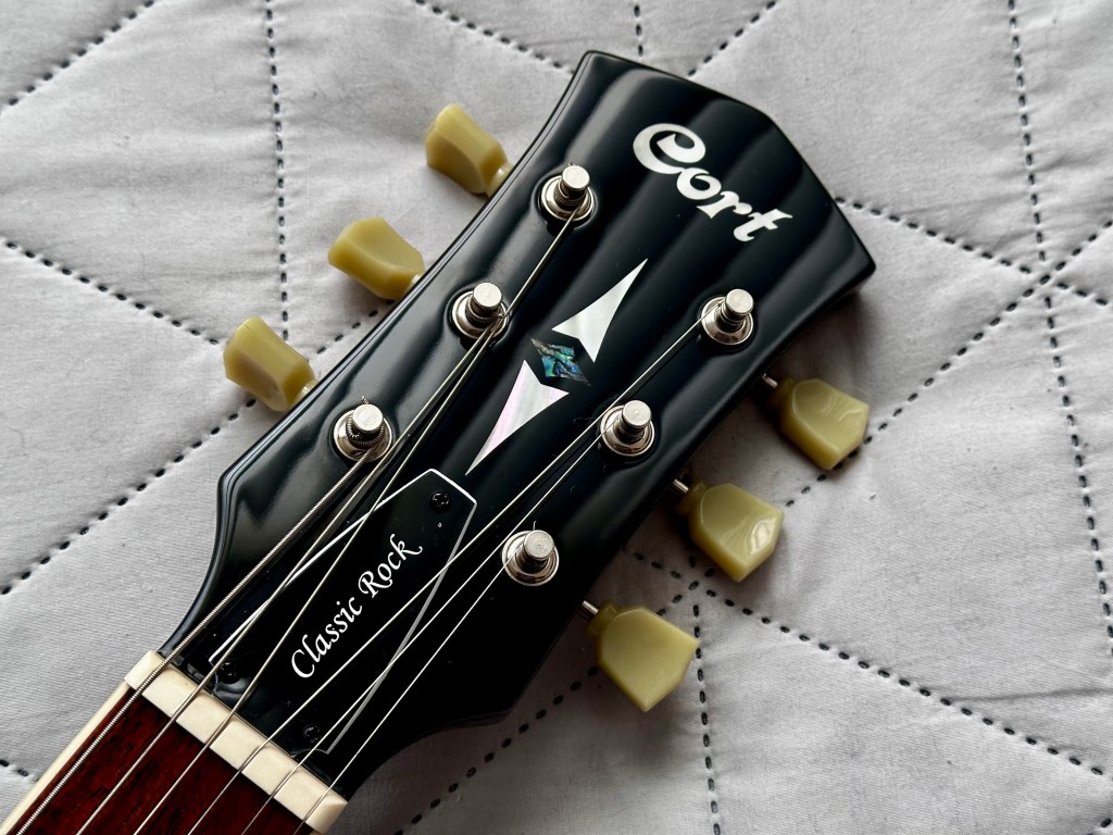 Cort CR250: The Vintage-Style Guitar You Didn’t Know You Needed (Concise&nbsp;Review)