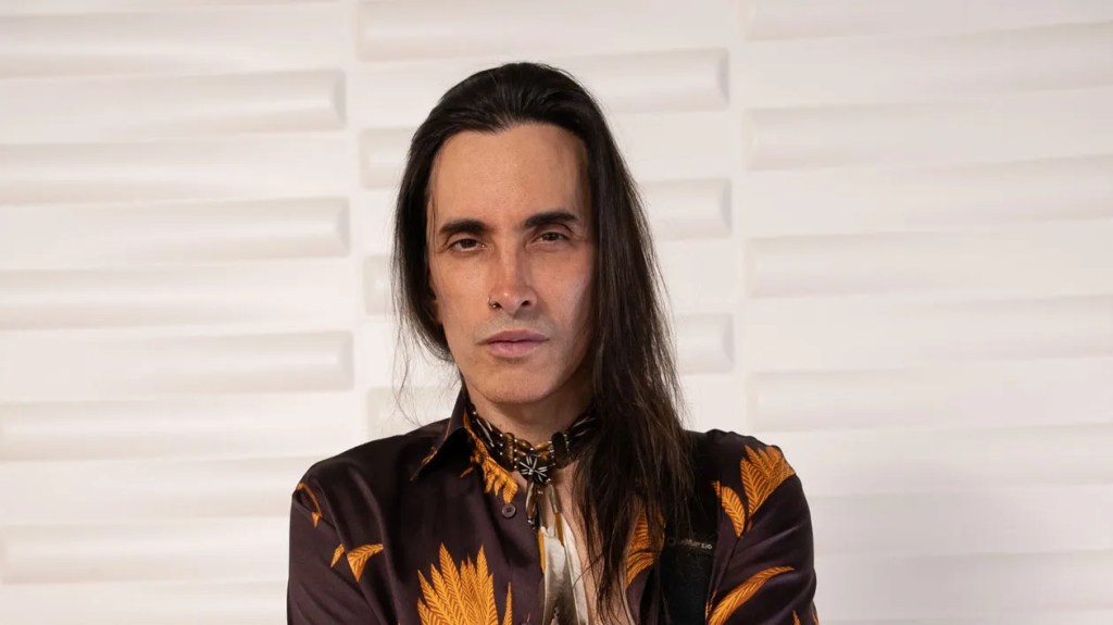 Nuno Bettencourt: Shredding Beyond&nbsp;Borders
